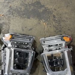 2024 Chevy Silverado 2500HD Front Grill And Headlights