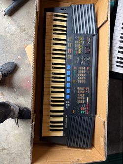 Vintage Yamaha PSR-64 Arabic Scale Keyboard / Oriental Keyboard