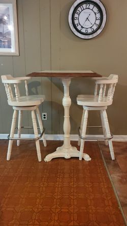 3pc Vintage table set (bar height )