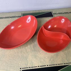 Pair Of Vintage Spaulding Melamine Melmac Dishes
