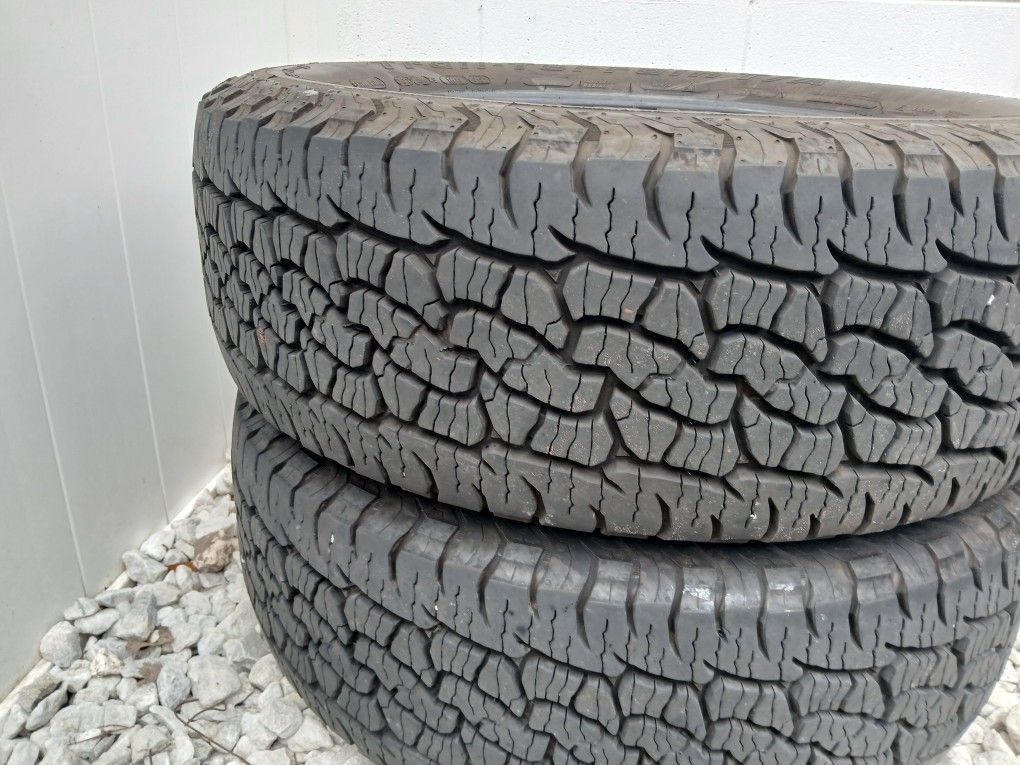 Tires Great Condition 235 / 60 / 18