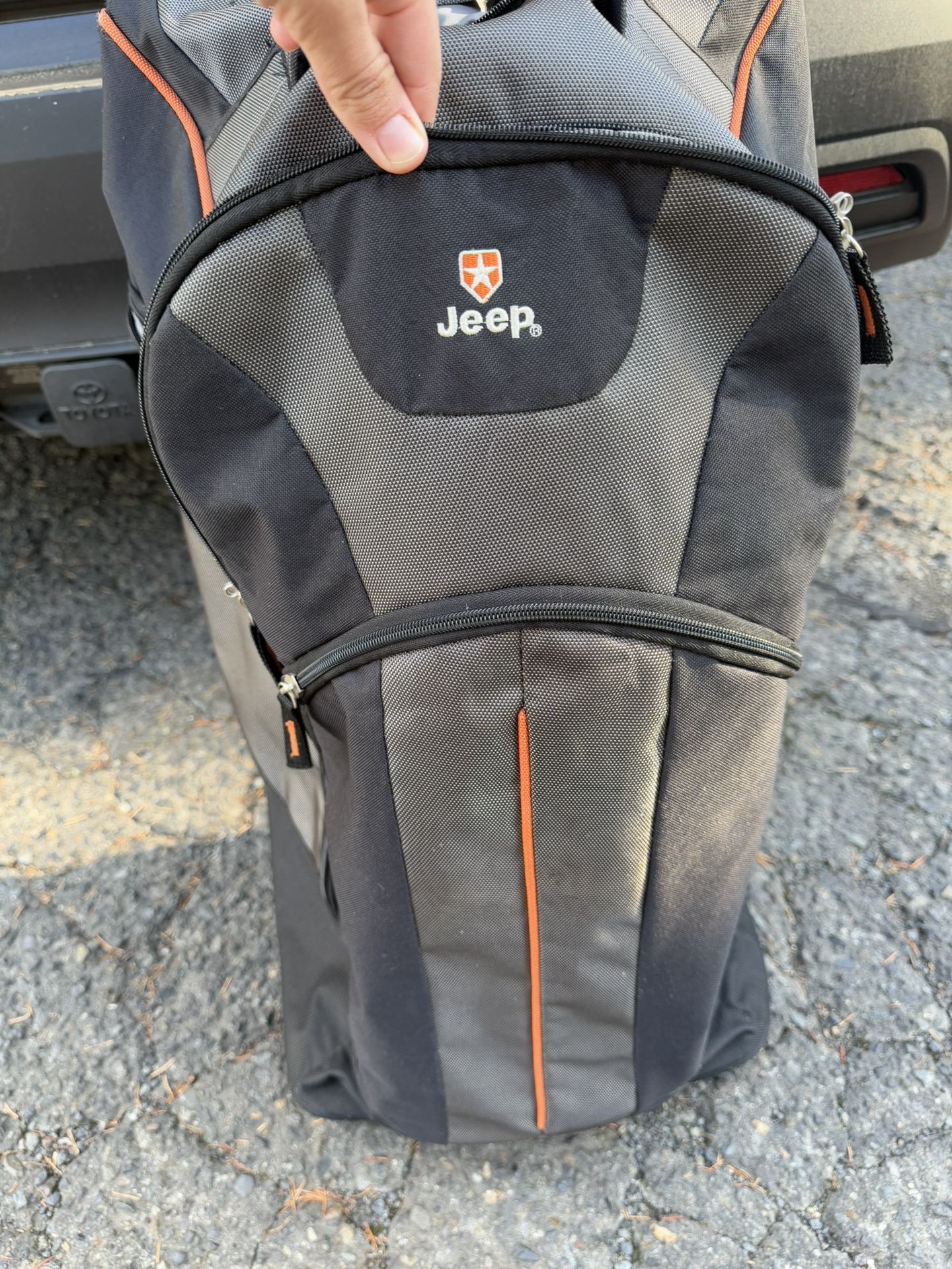 Jeep Rolling Duffel Bag – Travel / Adventure Luggage with Wheels
