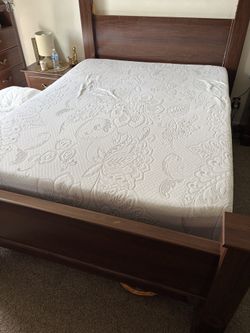 10 In Queen Size Memory Foam Mattress with Box Spring