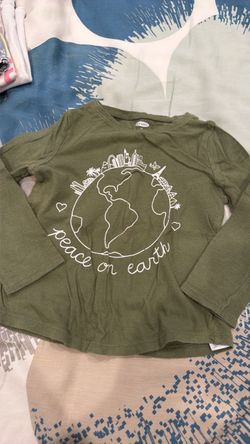 Old Navy Kids Long Sleeve Graphic Tee
