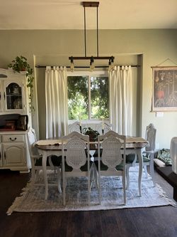 Antique Dinning Room Table With Chairs
