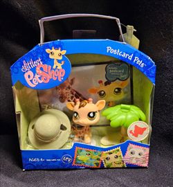 Littlest Pet Shop #902 Giraffe.