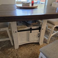 Kitchen Table And Chairs