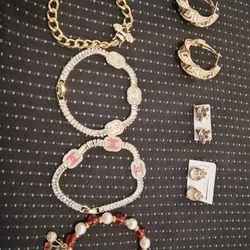 Brazalet and Earrings 