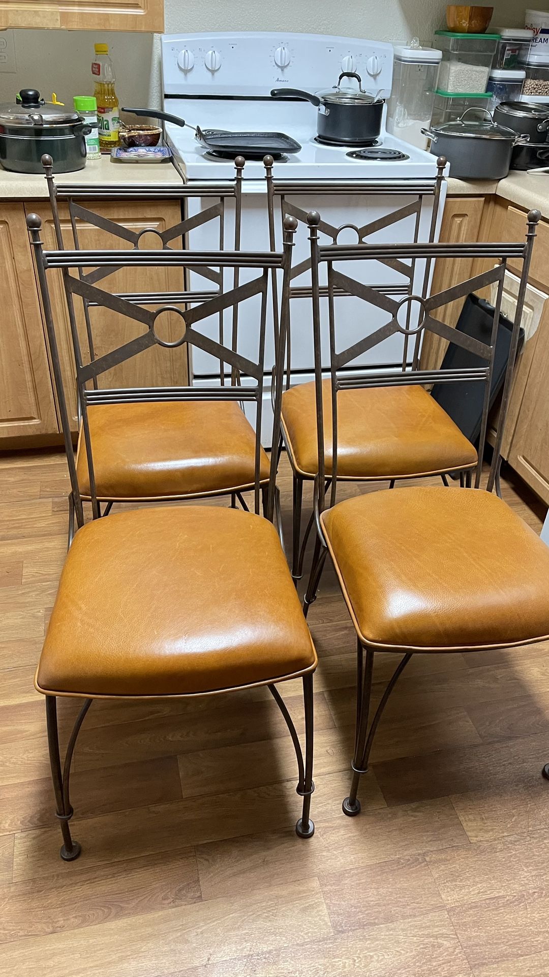 4 Leather Metal Chairs New Conditions
