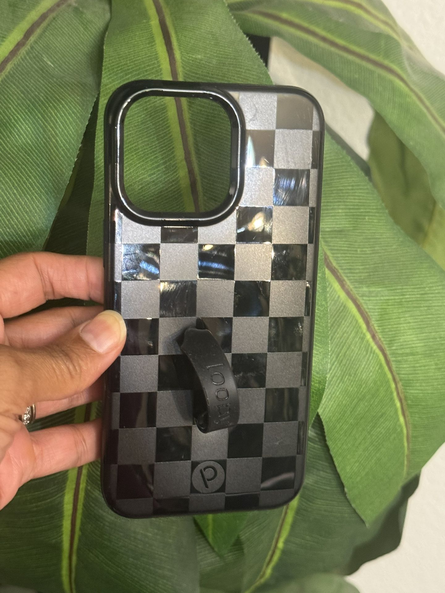 Loopy Phone Case - 15 pro Max