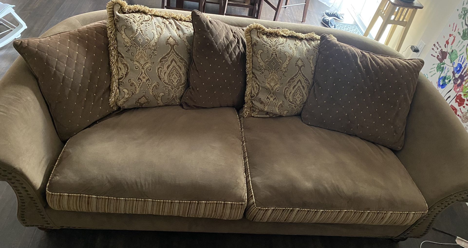 Couch & Love Seat Set With Ottoman 