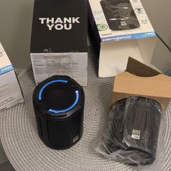 Linking Light-up Bluetooth Speakers
