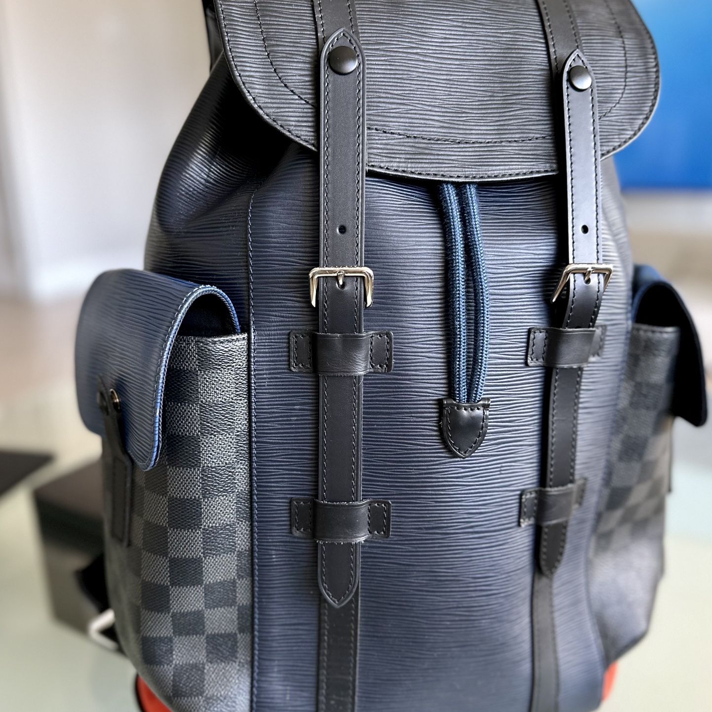 louis vuitton christopher damier graphite blue backpack 2018 Pixel PM Daypa NUIR VINTAGE A visually powerful everyday bag with the vigor of the outdoors LOUIS VUITTON CHRISTOPHER EPI LEATHER