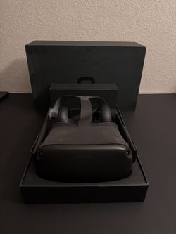 Meta Quest VR Headset with Elite Strap – Complete in Box, Controllers, Excellent Condition