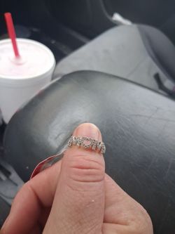Sz 7 mom white sapphire diamond ring
