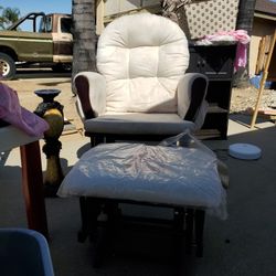 Rocking Chair With Ottoman 