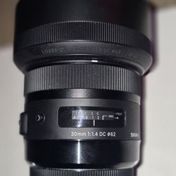 Sigma 30mm F1.4 EF Art Lens For Canon