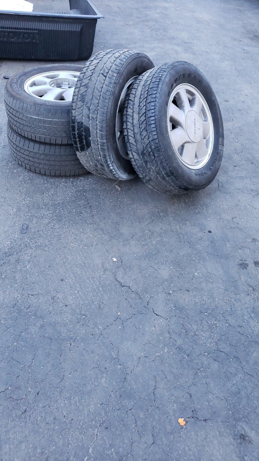 225 60 15