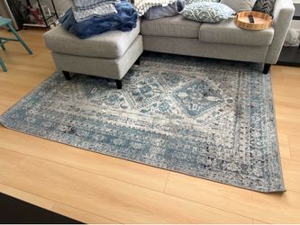 Living Spaces Rug- Traditional Blue (5’3” x 7’3”)