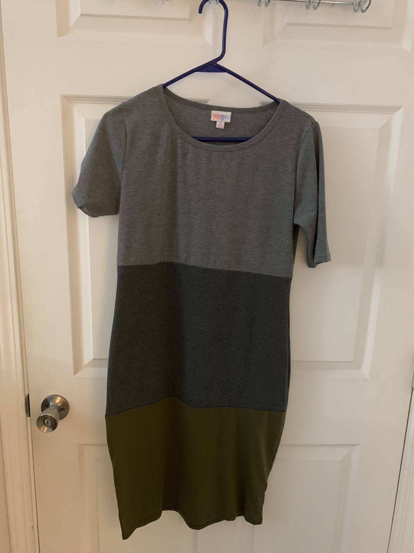 LuLaRoe Dress Gray And Green Size M