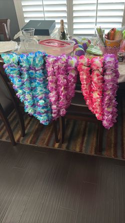 Flower Lei’s 12