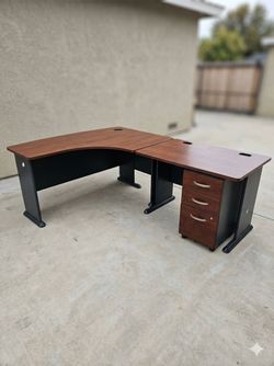 Office Desk (3 piece)