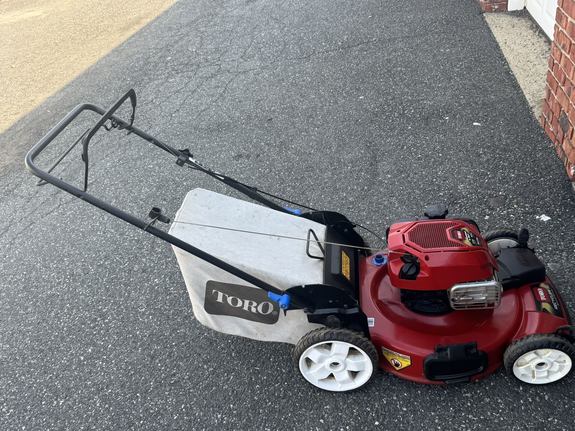 Toro self propel lawnmower