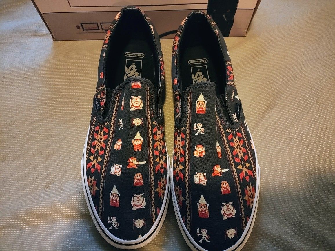Nintendo Vans Size 12 (Zelda)
