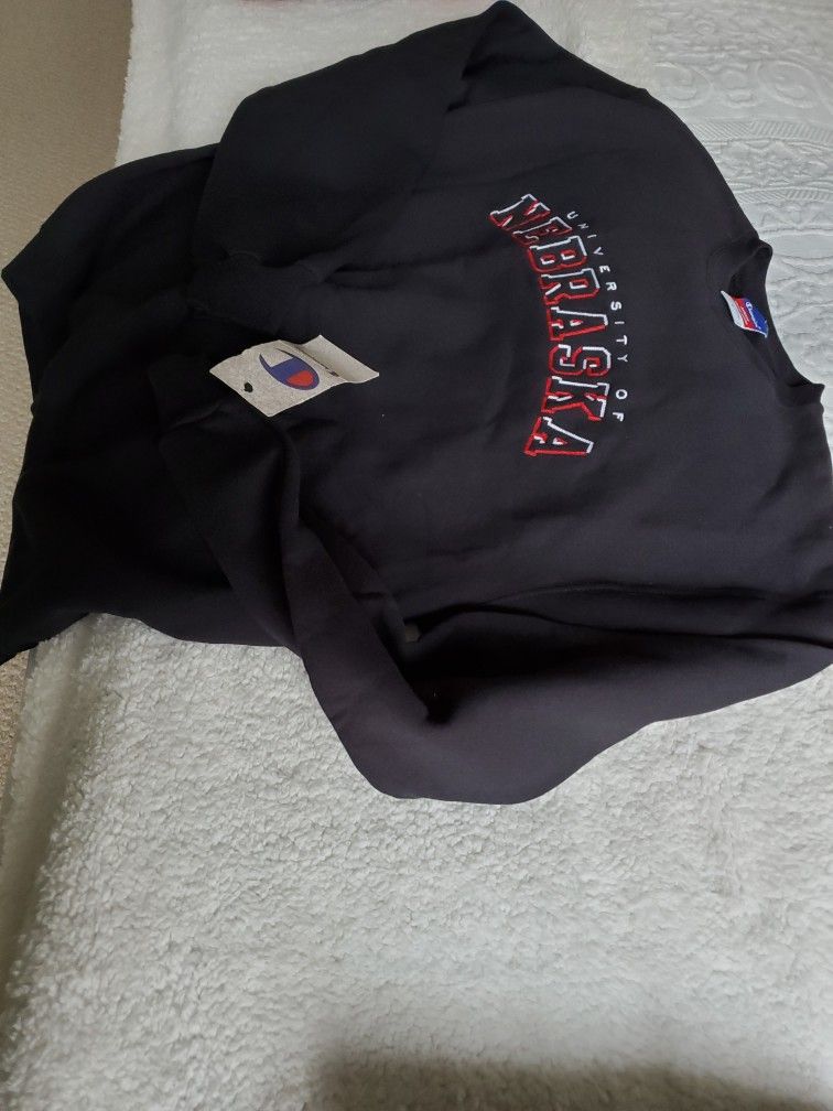 NEW University NEBRASKA sweatshirt Black Red White Huskers Cornhuskers Champion