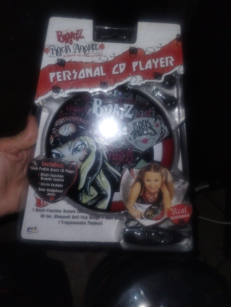 Bratz Personal CD Player And Online Game
