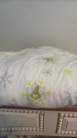 Grinch fitted Crib Sheet, Grinch Flannel blanket