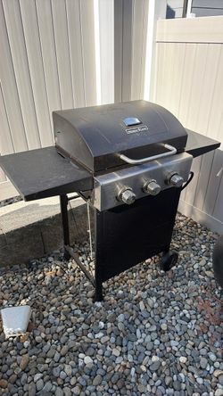 Master Cook 3 Burner Grill w/ Cover