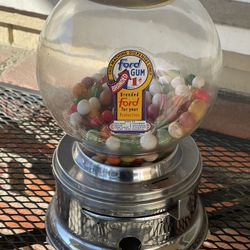VINTAGE FORD GUMBALL MACHINE 