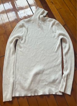 turtleneck neck shirt