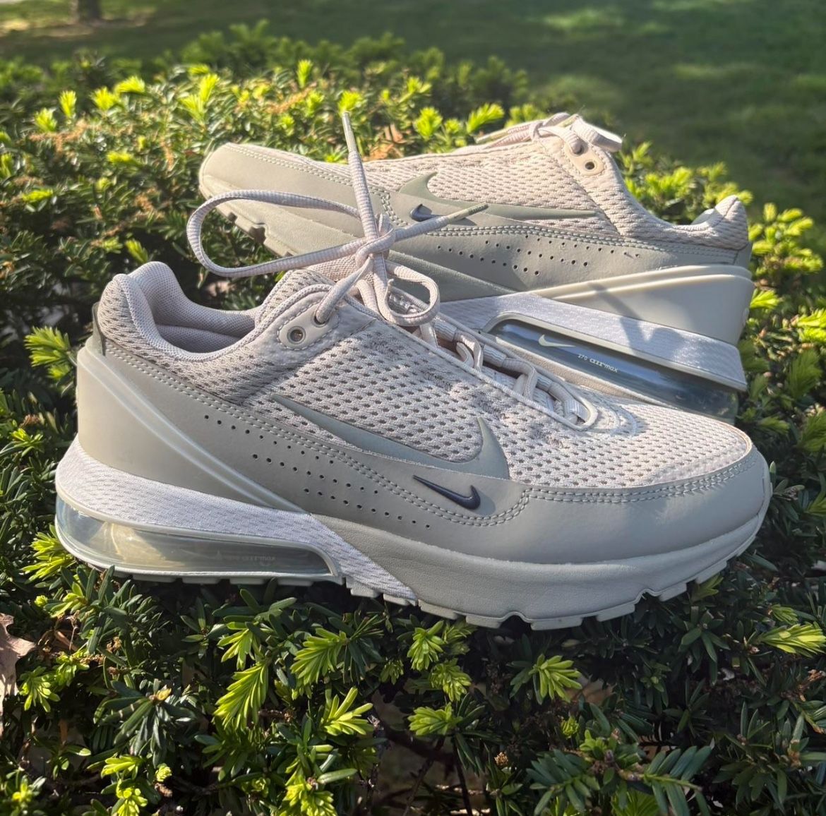 Nike Air Max Pulse In White And Cream