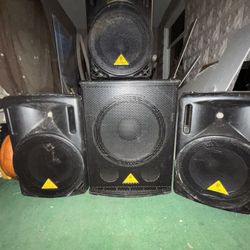PA system Plug &Play Amps Built In Banger Speakers