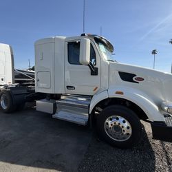 2020 Peterbilt 567