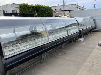 24’ Service Meat Curved Glass 2006