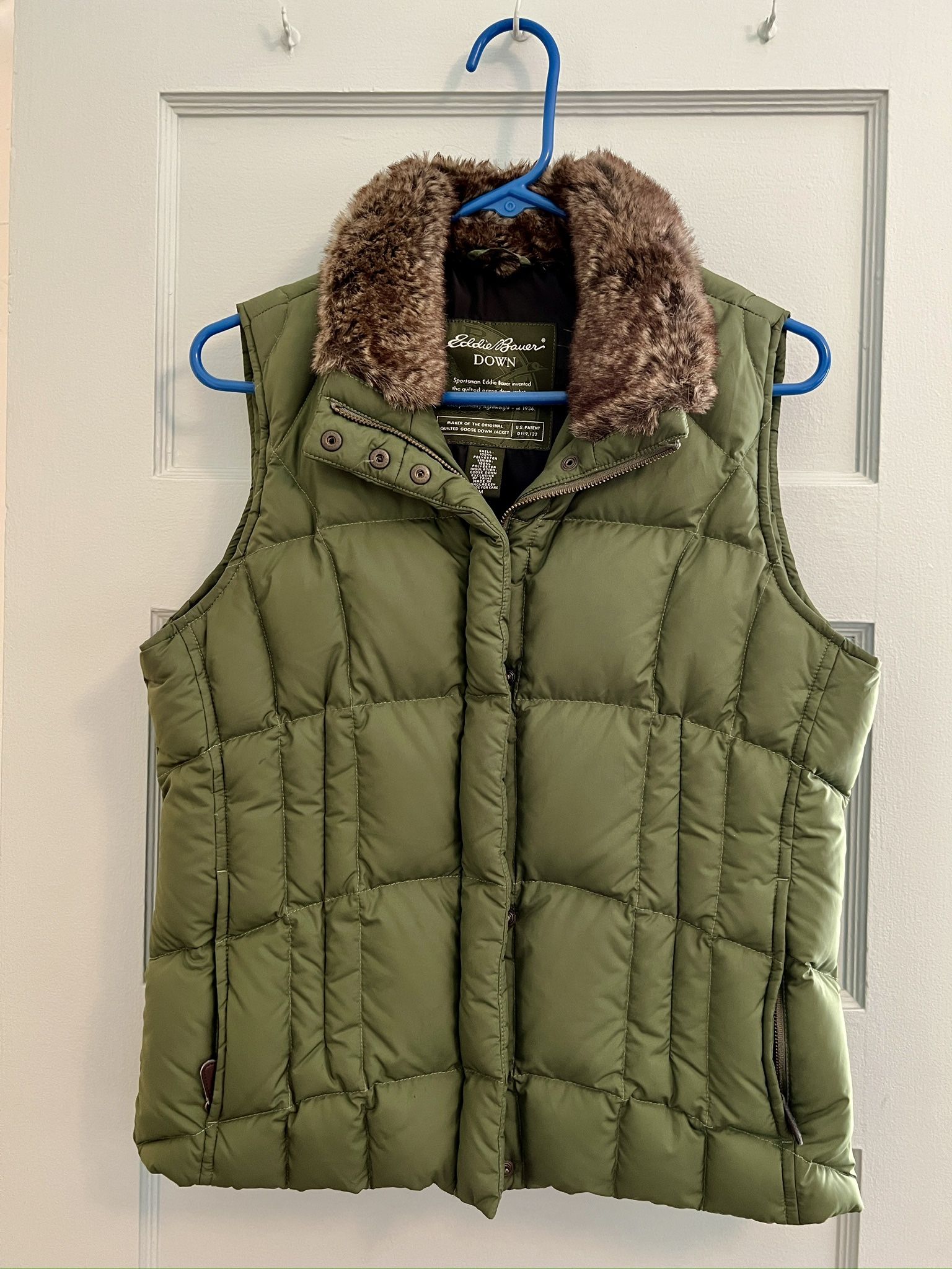 *EDDIE BAUER DOWN VEST W/FAUX FUR COLLAR!*