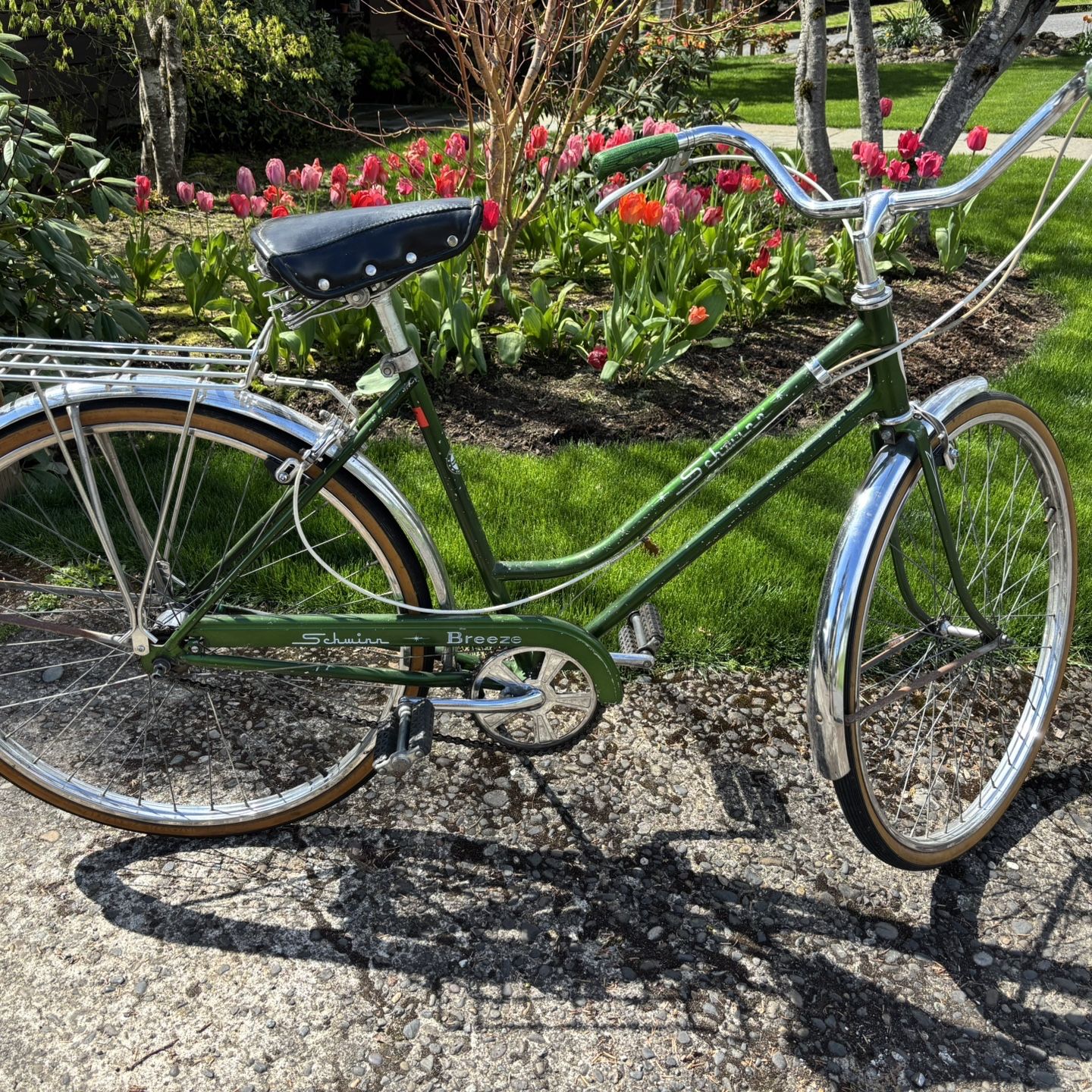 schwinn breeze vintage bicycle Red Cruiser Bike Schwinn Breeze Classic Vintage bike