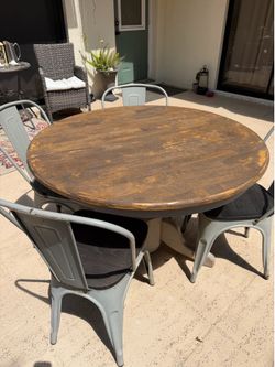 42” Solid Wood Round Dining Table & 4 Metal Chairs