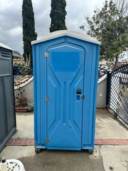 Porta potty