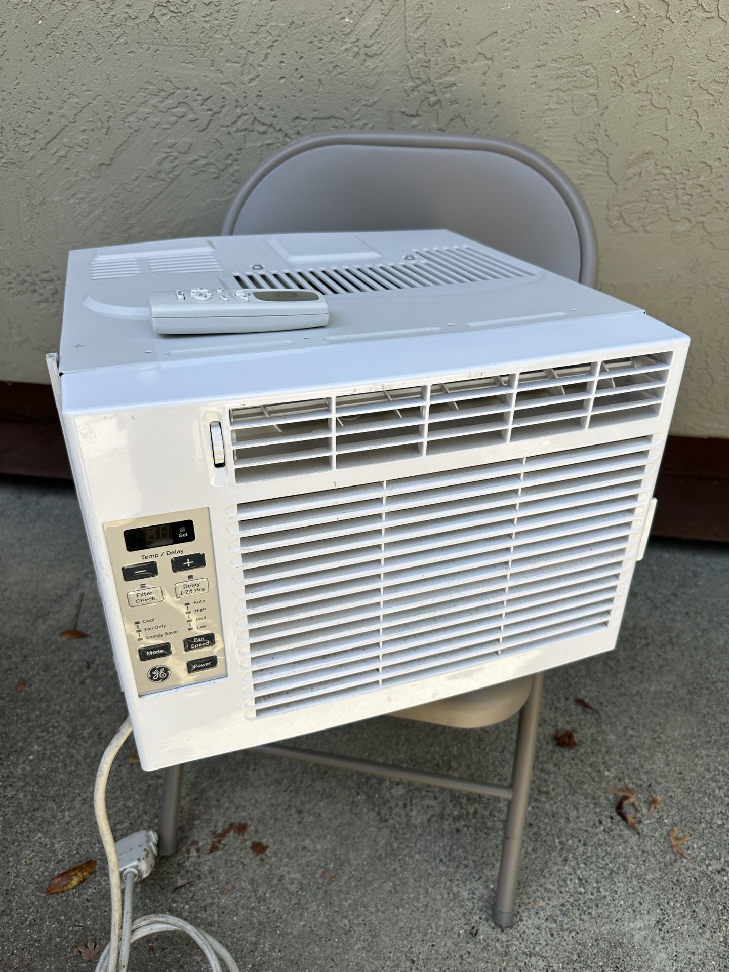 GE Window Air Conditioner 5,050 BTU’s AC with Remote Control