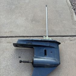 Yamaha 2 Stroke Lower End Unit 115 SEI 405 2:1 Ratio 25 inch Shaft