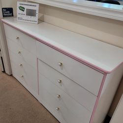 8 Drawer Dresser