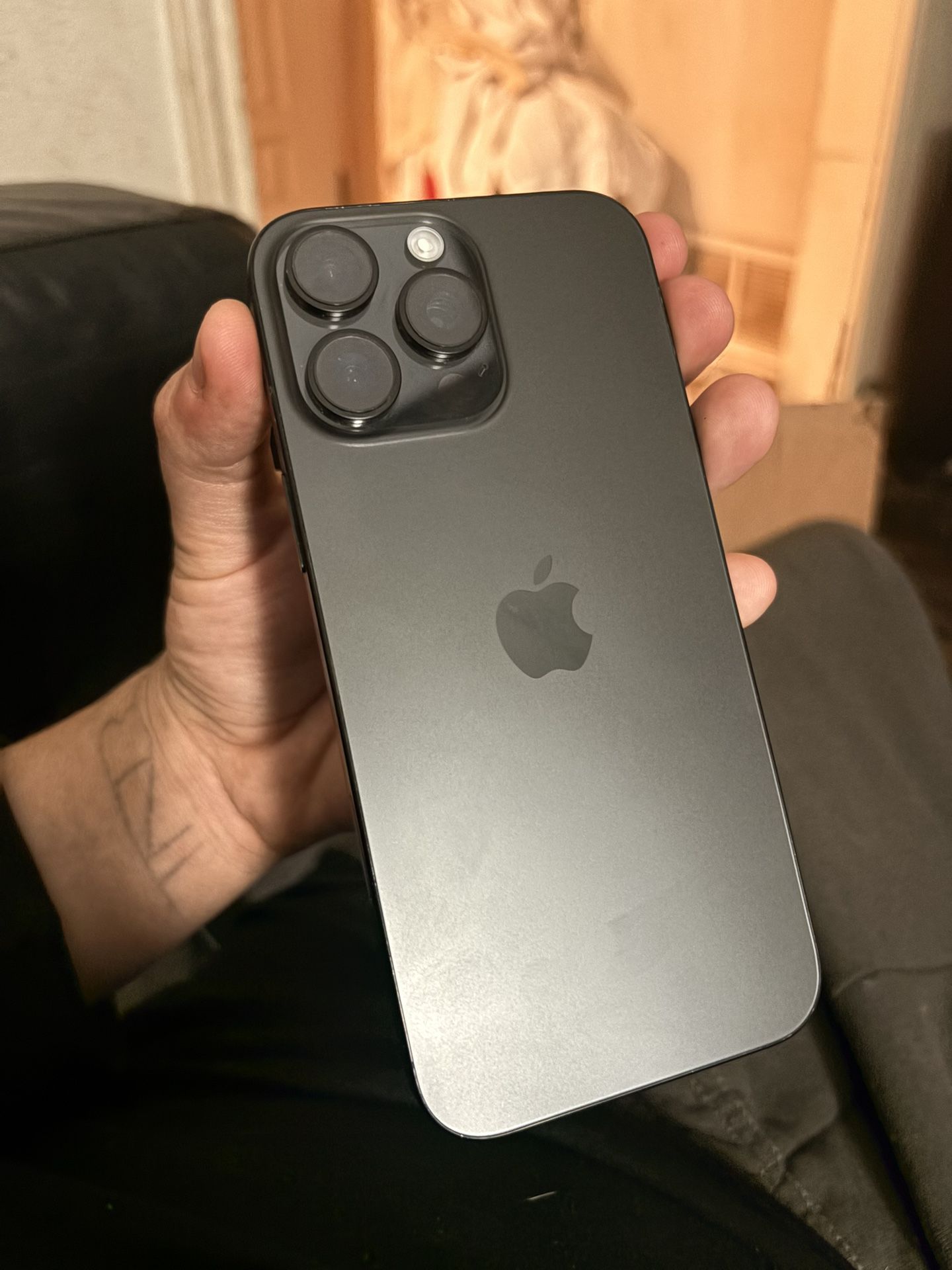 iPhone 16 Pro Max 256 GB UNLOCKED