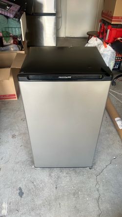 Frigidaire Mini Fridge
