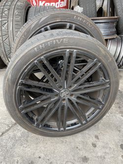 Versante 22 Inch wheels For Sale.