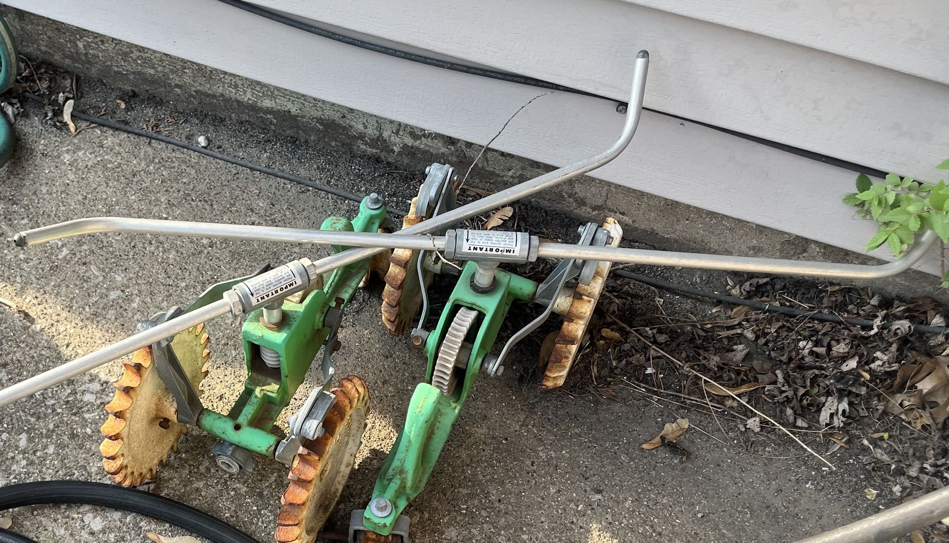 Traveling Lawn Sprinklers Cast Iron