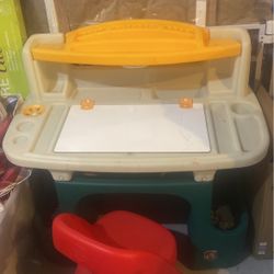 Kids Step 2 DESK